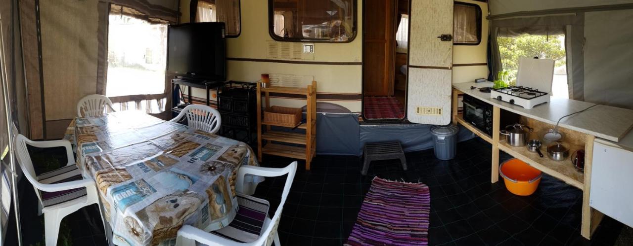 Wohnwagen Hotell Cava dʼAliga Exteriör bild